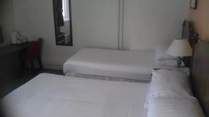 ホテル Royal Kings Arms