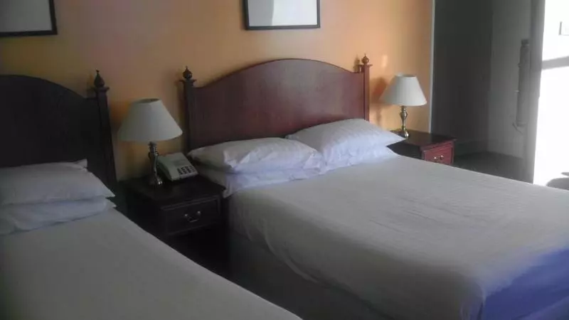 ホテル Royal Kings Arms