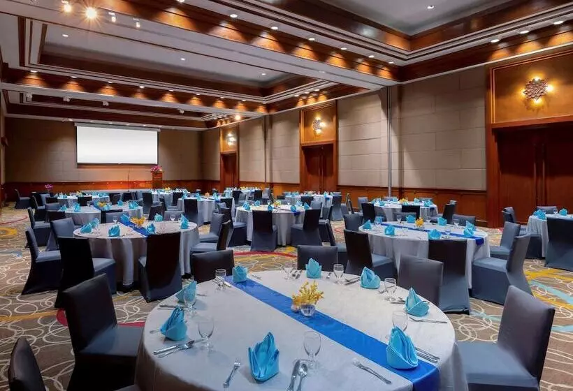 Novotel Phuket Resort