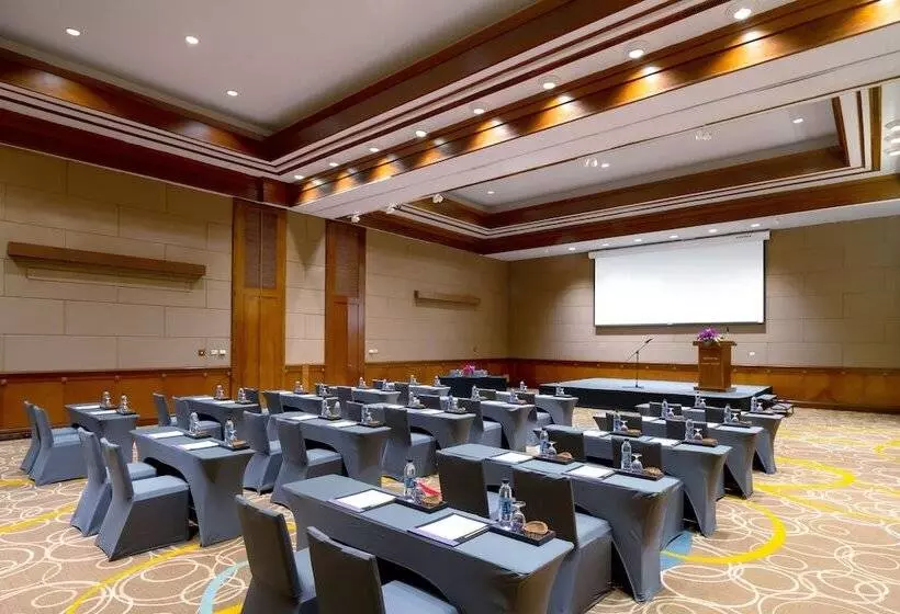 Novotel Phuket Resort