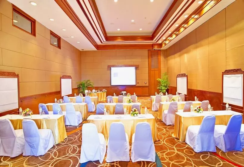 Novotel Phuket Resort