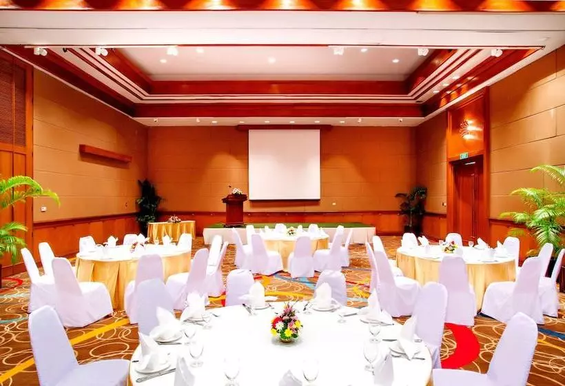 Novotel Phuket Resort