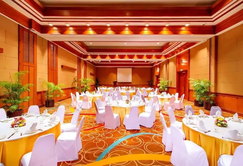 Novotel Phuket Resort