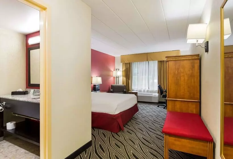 هتل Best Western Braddock Inn