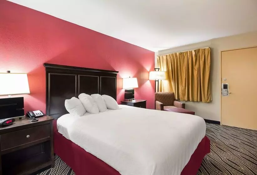 هتل Best Western Braddock Inn