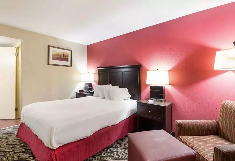 هتل Best Western Braddock Inn