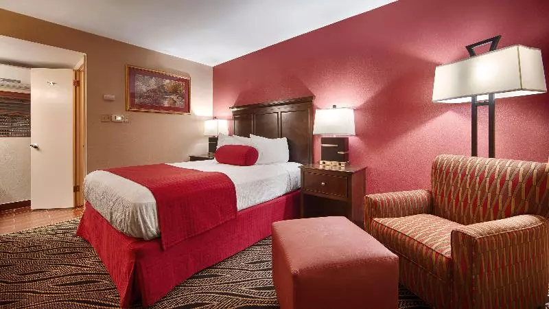 هتل Best Western Braddock Inn