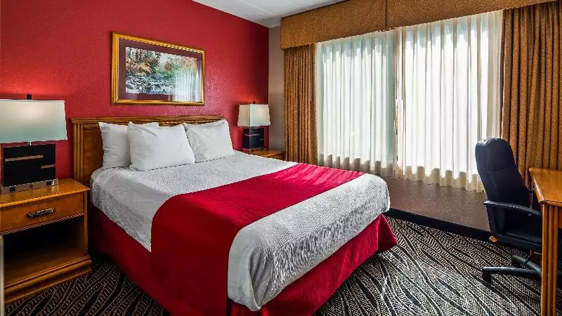 هتل Best Western Braddock Inn