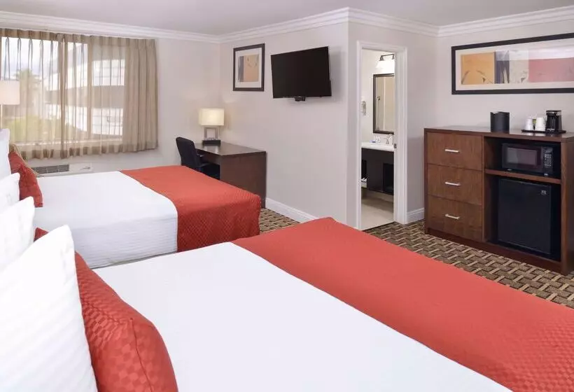 ホテル Best Western Plus La Midtown