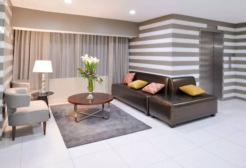 ホテル Best Western Plus La Midtown