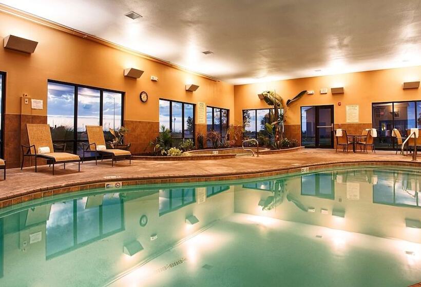 호텔 Best Western Plus Night Watchman Inn & Suites