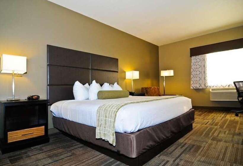 호텔 Best Western Plus Night Watchman Inn & Suites