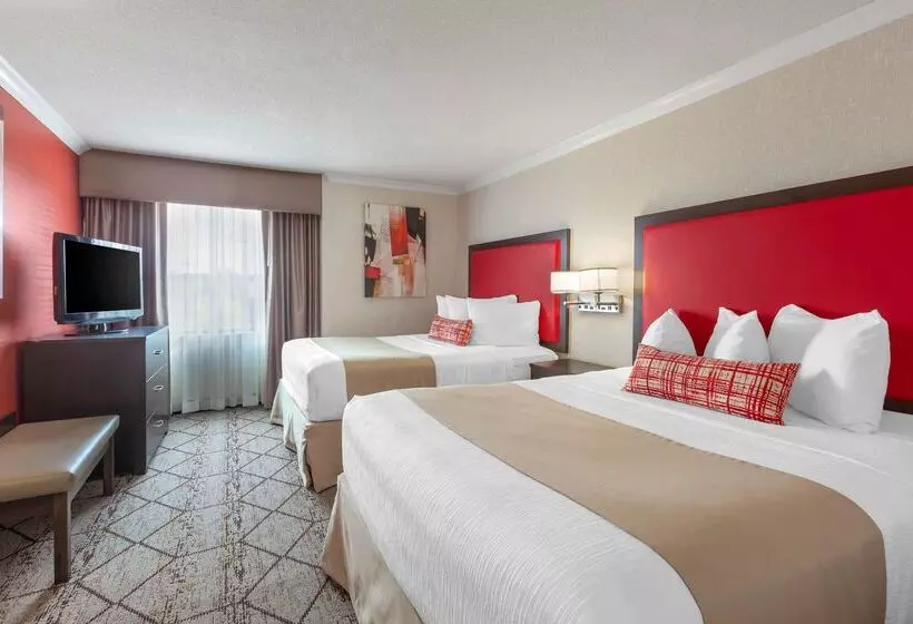 ホテル Best Western Plus Rose City Suites