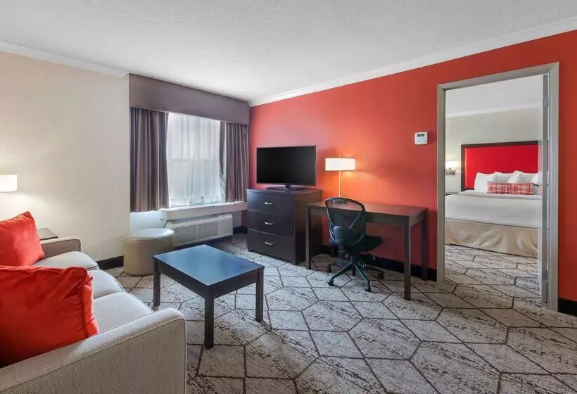 ホテル Best Western Plus Rose City Suites