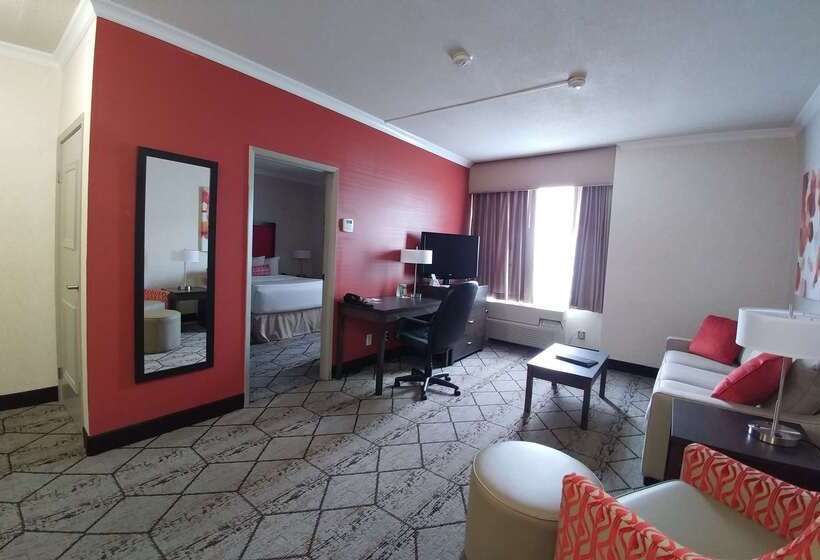 בית מלון כפרי Best Western Plus Rose City Suites