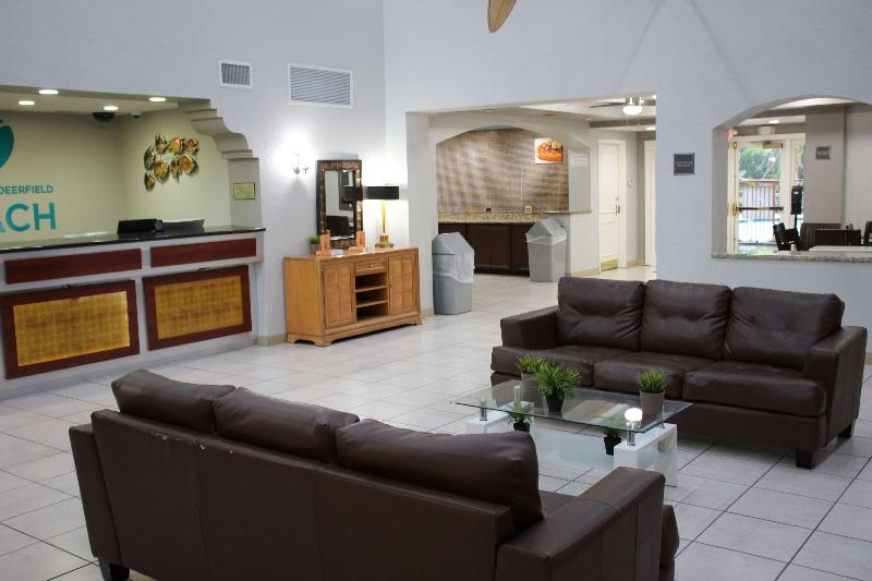 酒店 Boca Suites Deerfield Beach; Surestay Collection By Bw