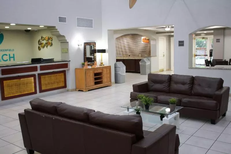 호텔 Boca Suites Deerfield Beach; Surestay Collection By Bw