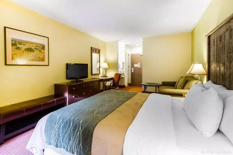 酒店 Comfort Inn I17 & I40