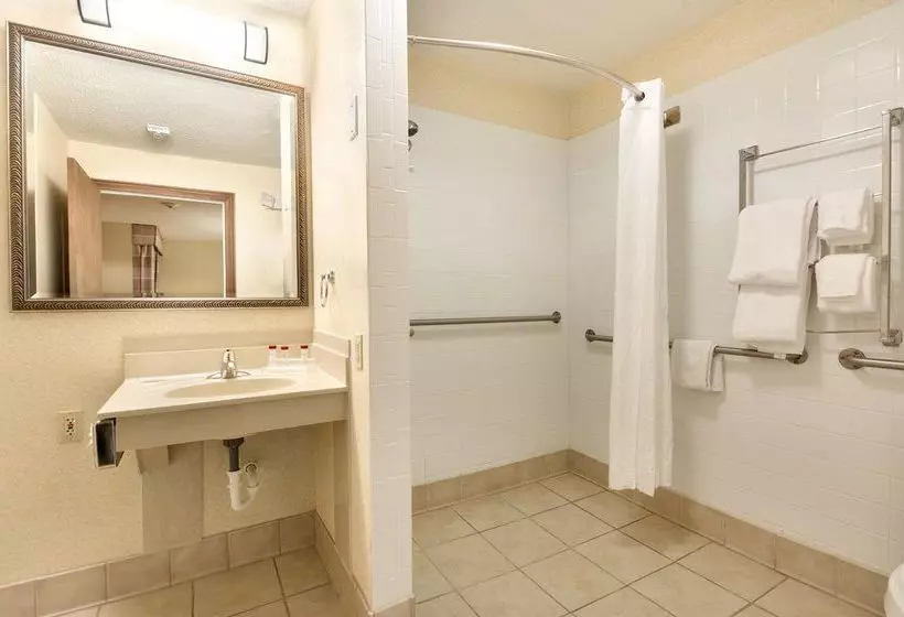 ホテル Ramada Huntsville