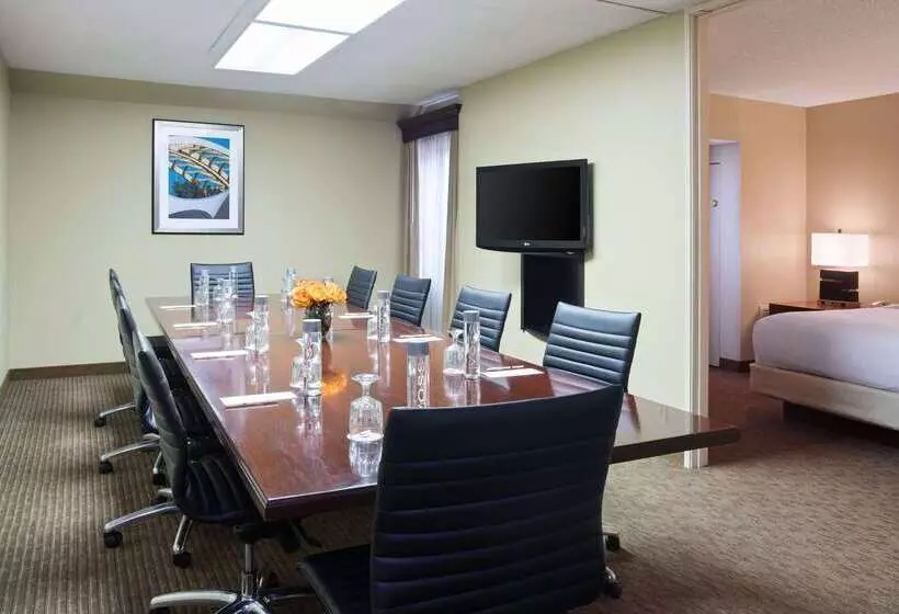 Doubletree Suites By Hilton Hotel Cincinnati   Blue Ash