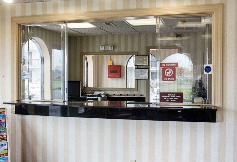 Hotel Econo Lodge Chesapeake Route 13 And I 464