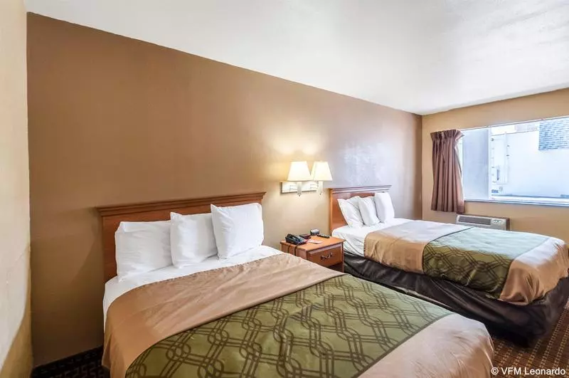 בית מלון כפרי Econo Lodge Easton Route 50