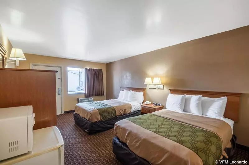 בית מלון כפרי Econo Lodge Easton Route 50