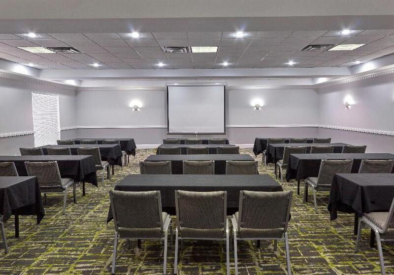 בית מלון כפרי Holiday Inn Resort Daytona Beach Oceanfront, An Ihg