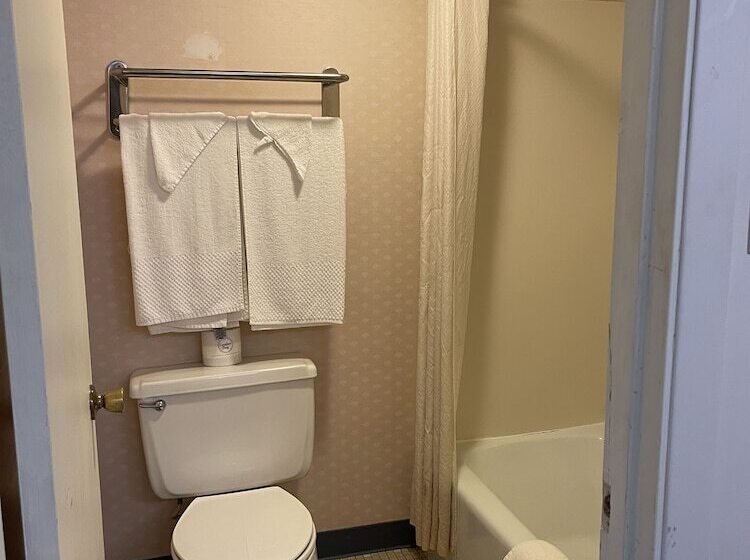 هتل Horseshoe Curve Lodge