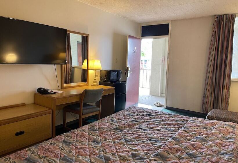 هتل Horseshoe Curve Lodge