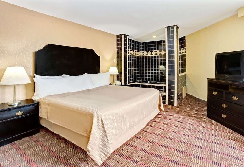 בית מלון כפרי Howard Johnson By Wyndham Pikesville