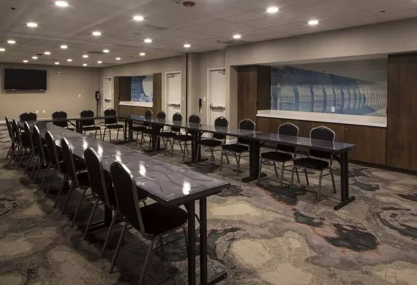 Отель Indigo Harrisburg Hershey, An Ihg