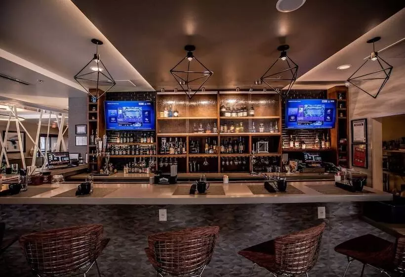 Отель Indigo Harrisburg Hershey, An Ihg