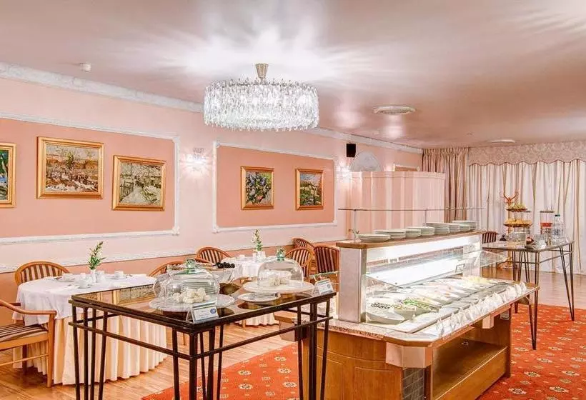 هتل Marco Polo Presnja