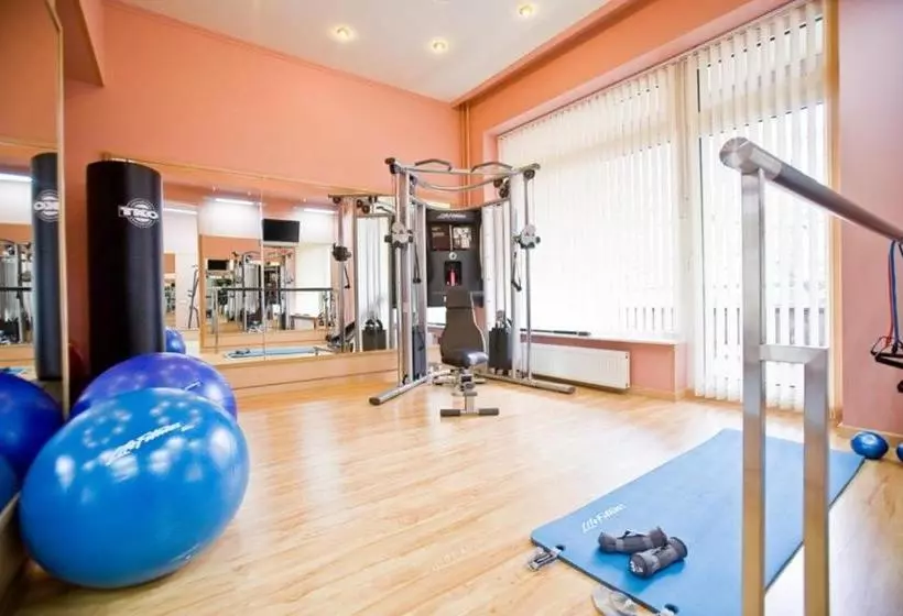 هتل Marco Polo Presnja