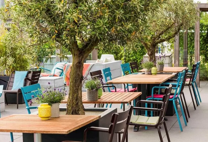 Отель Mercure  Amsterdam City