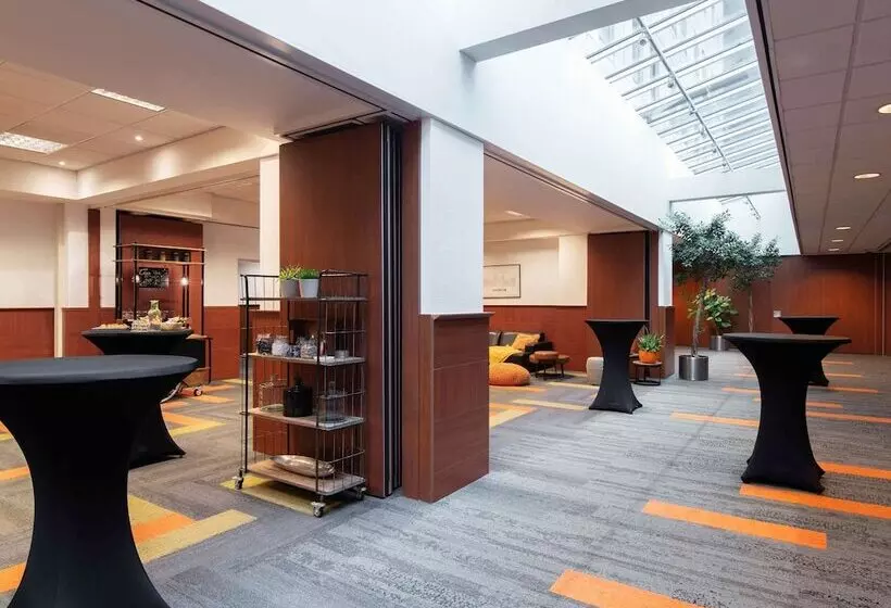 Отель Mercure  Amsterdam City