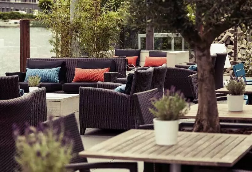 Отель Mercure  Amsterdam City