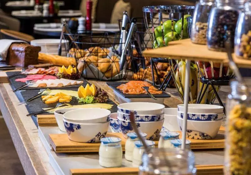 Отель Mercure  Amsterdam City