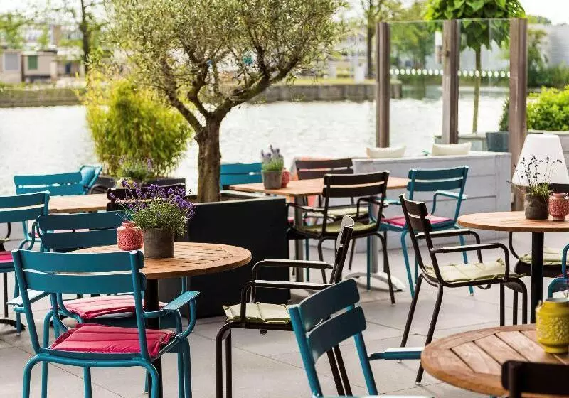 Отель Mercure  Amsterdam City