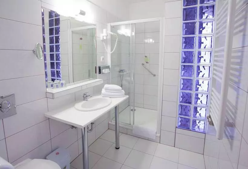 בית מלון כפרי Pannonia