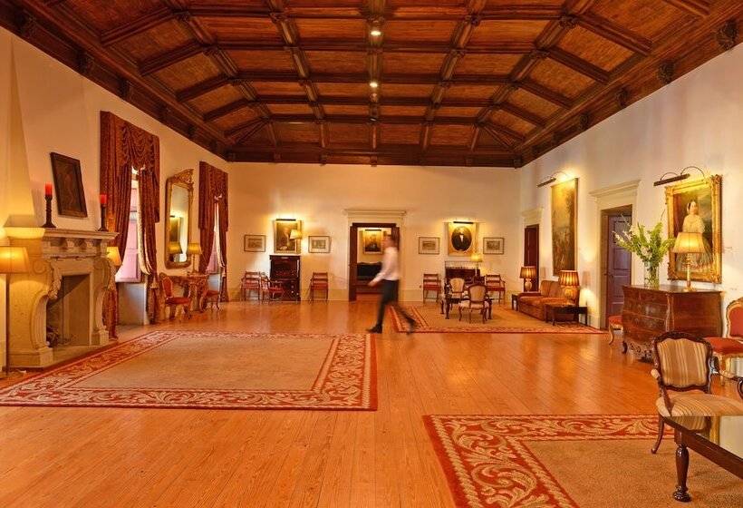 בית מלון כפרי Pousada Mosteiro De Guimaraes