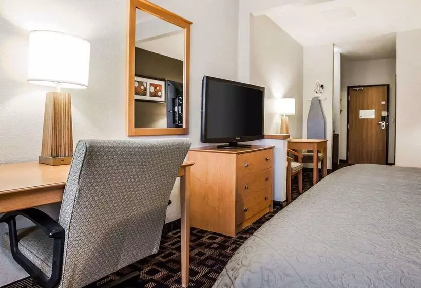 ホテル Quality Inn & Suites Des Moines Airport