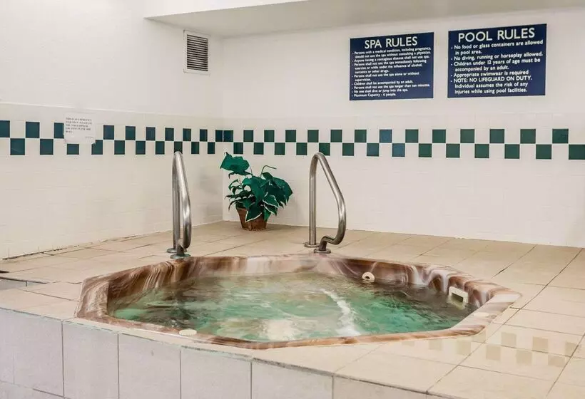 ホテル Quality Inn & Suites Des Moines Airport