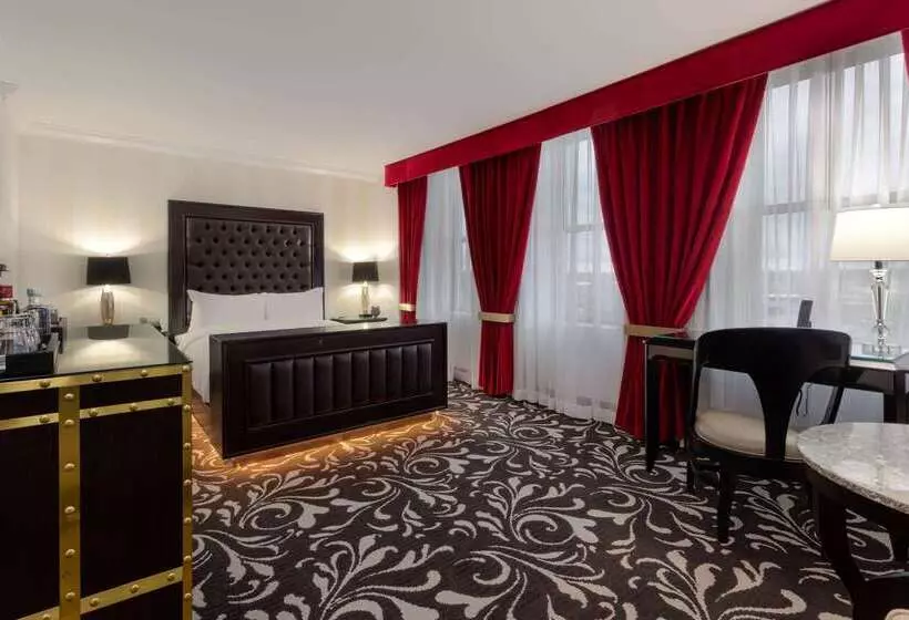 Отель Retlaw, Trademark Collection By Wyndham