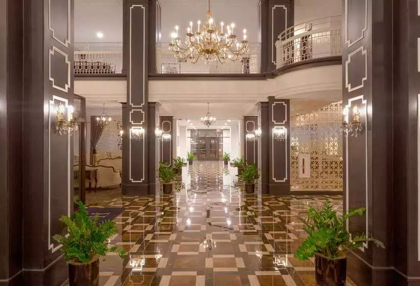 Отель Retlaw, Trademark Collection By Wyndham