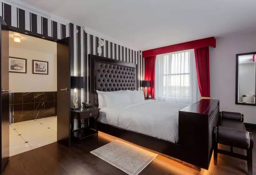 Отель Retlaw, Trademark Collection By Wyndham