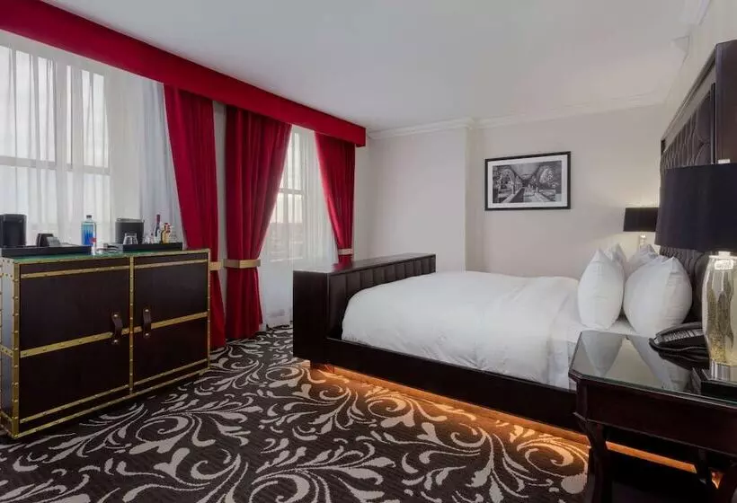 Отель Retlaw, Trademark Collection By Wyndham