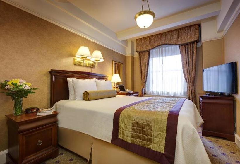 ホテル Wellington