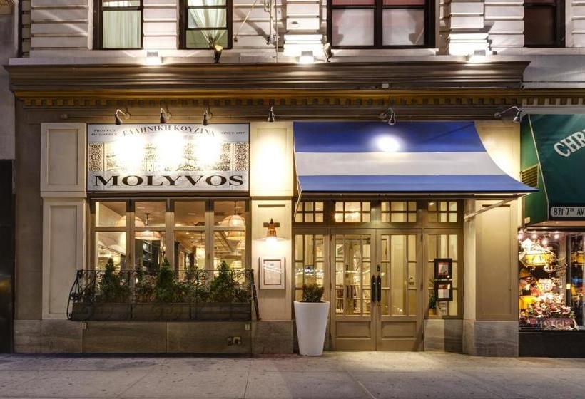 ホテル Wellington